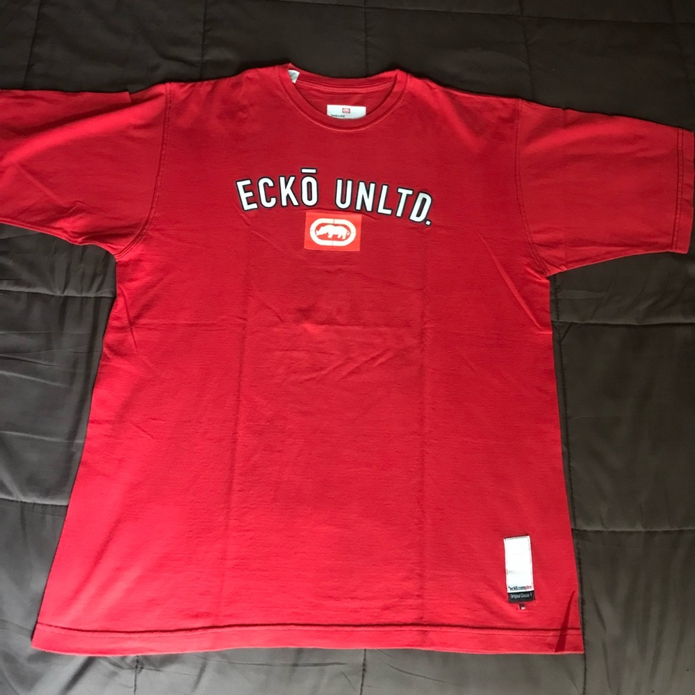 Large men’s ecko shirt